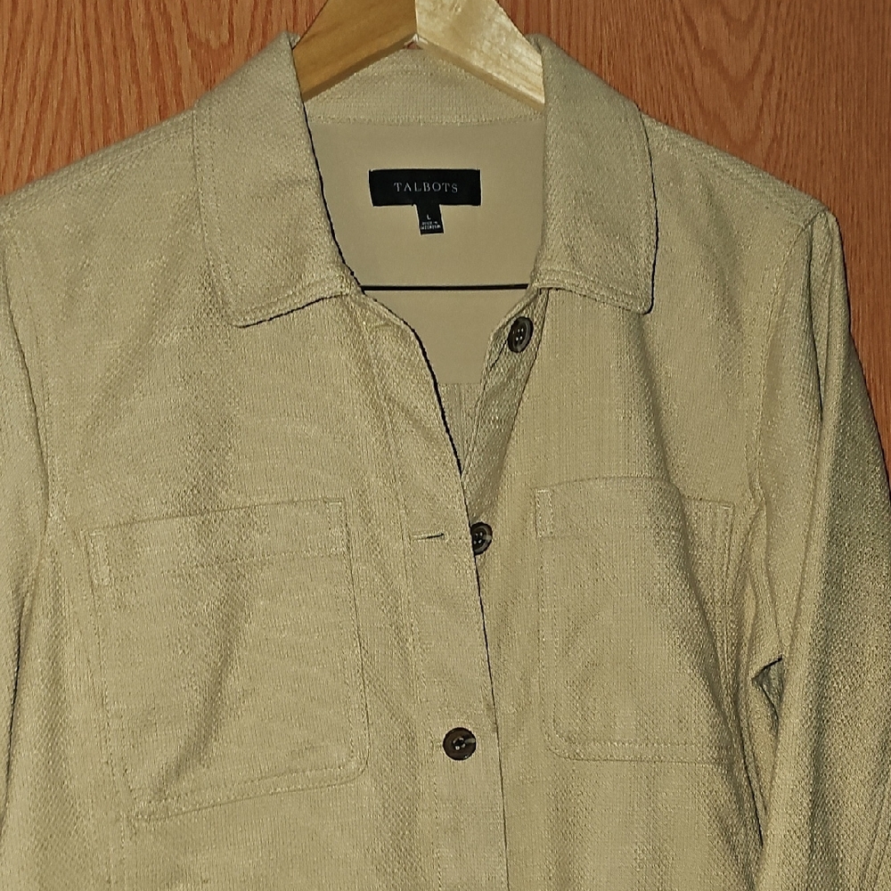Talbots Textured Taupe ButtonUp Shirt Jacket Size LARGE W/Top And Bottom Pockets